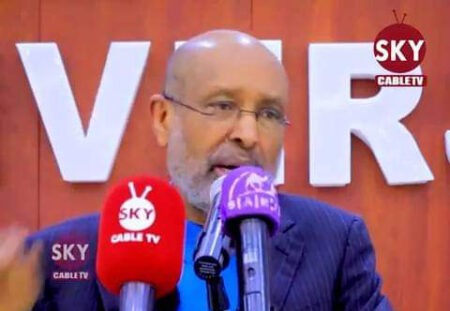 Guddoomiyaha ururka Hilaac Aqoonyahan Axmed Ismaaciil Samatar, ayaa ka hadlay arrimo ku aadan aqoonsiga Somaliland